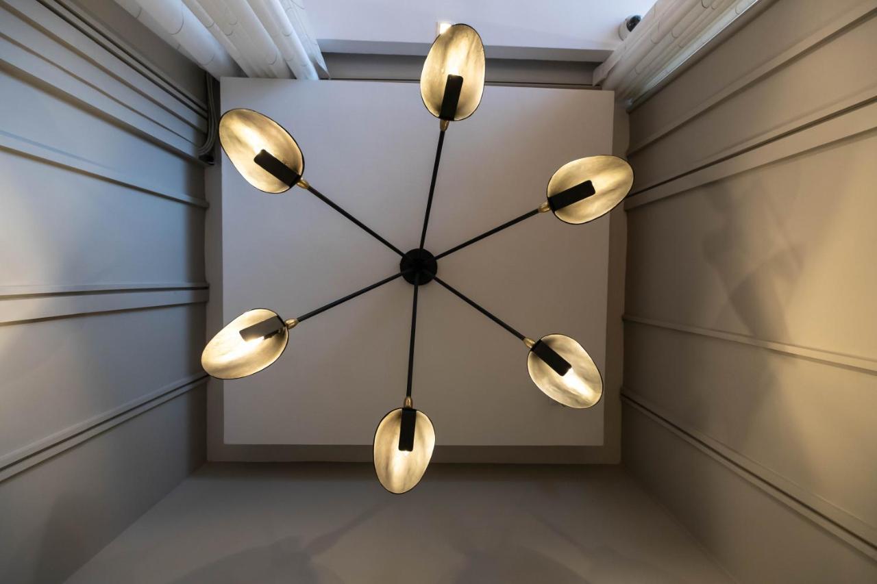 Gray Boutique Hotel Casablanca Zewnętrze zdjęcie A chandelier